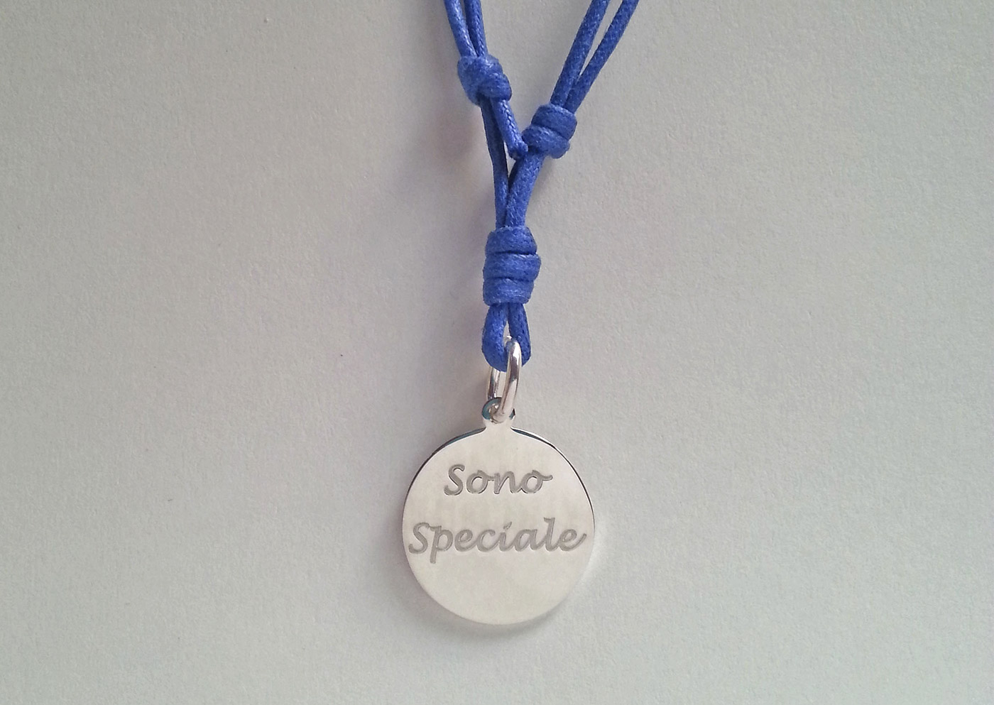 Collana cordino blu mare